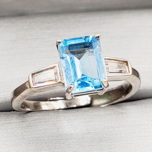 Emerald Cut Sky Blue Topaz 925 sterling silver ring